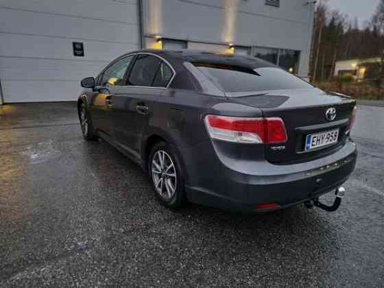 Toyota Avensis Turtkul