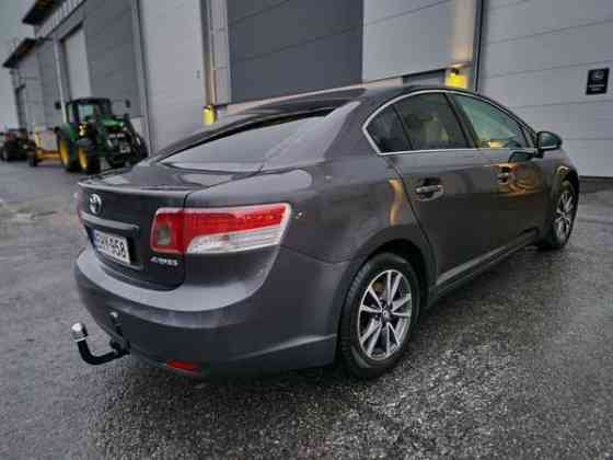 Toyota Avensis Turtkul