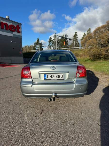 Toyota Avensis Турткуль - изображение 6