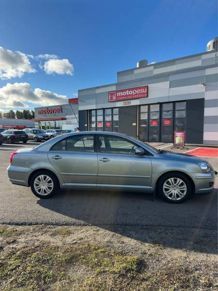 Toyota Avensis Турткуль - изображение 4