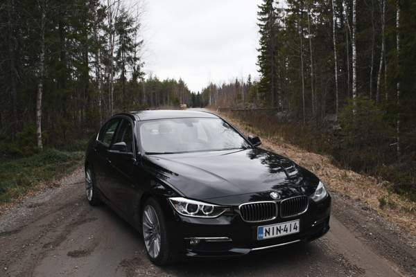 BMW 320 Vaasa - valokuva 2