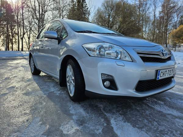 Toyota Auris Sibbo - изображение 1