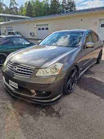 Nissan Fuga Эспоо