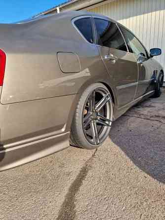 Nissan Fuga Эспоо