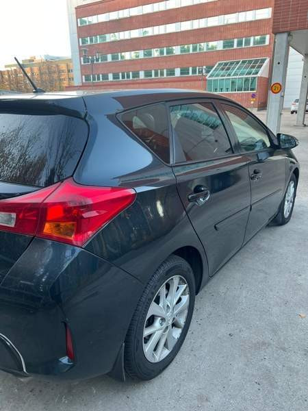 Toyota Auris Helsinki - изображение 4
