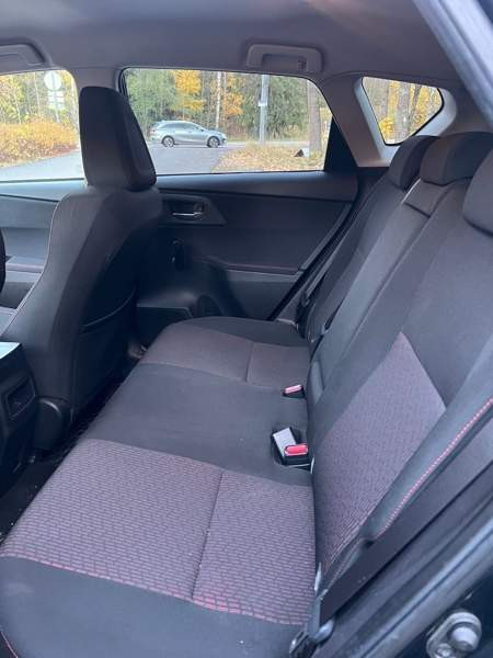 Toyota Auris Helsinki - изображение 8