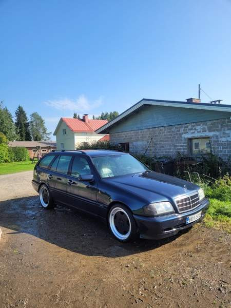 Mercedes-Benz C Pyhäjärvi - valokuva 3