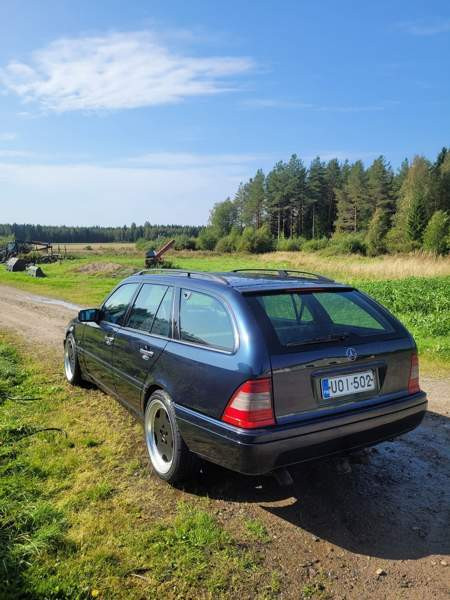 Mercedes-Benz C Pyhäjärvi - valokuva 1