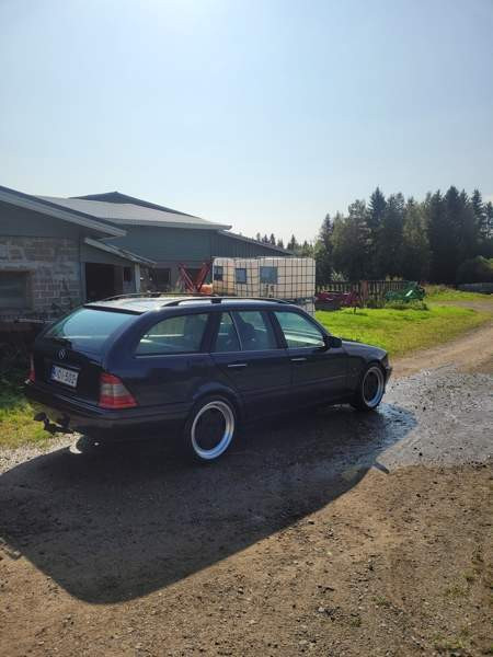 Mercedes-Benz C Pyhäjärvi - valokuva 4