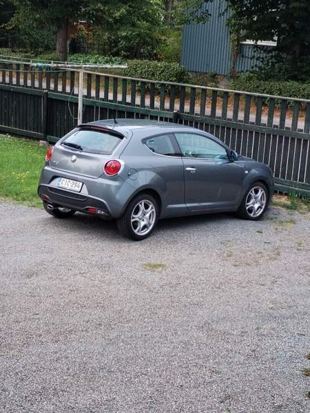 Alfa Romeo Mito Раума - изображение 4