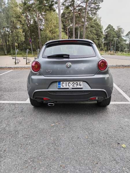 Alfa Romeo Mito Раума - изображение 5