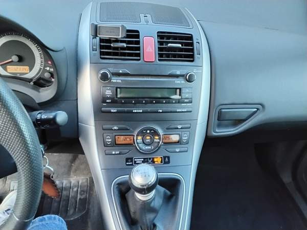 Toyota Auris Глебычево - изображение 5