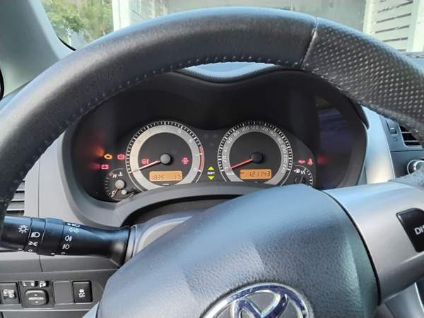 Toyota Auris Глебычево - изображение 3