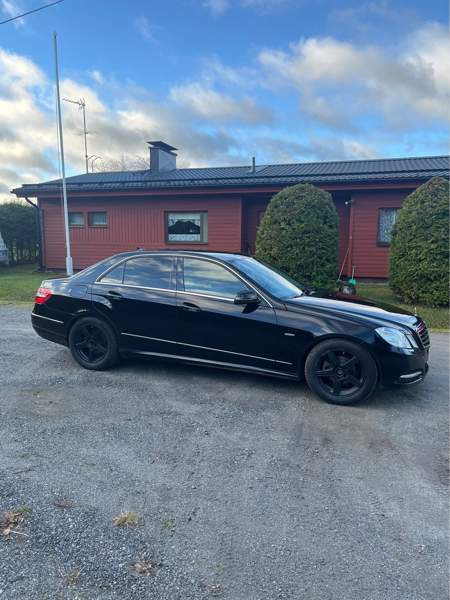 Mercedes-Benz E Миккели - изображение 3