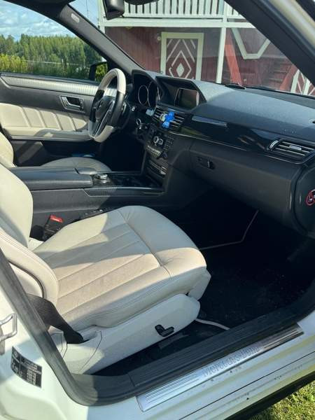 Mercedes-Benz E Савонлинна - изображение 7