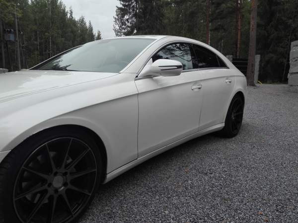 Mercedes-Benz CLS Yloejaervi - изображение 1