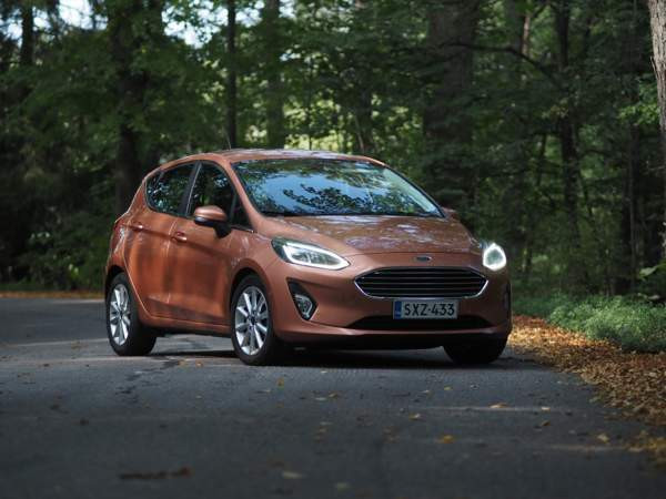 Ford Fiesta Russia - valokuva 1