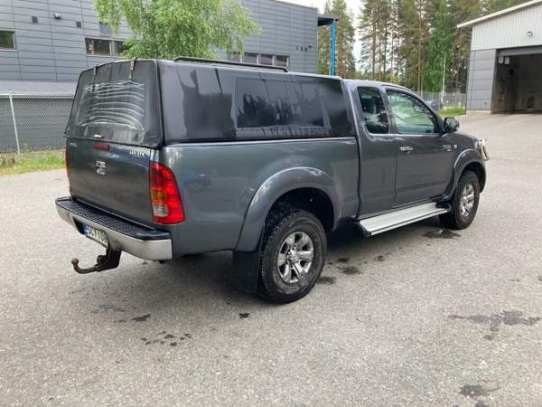 Toyota Hilux Йоэнсуу - изображение 3