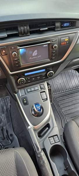 Toyota Auris Pornainen - valokuva 5