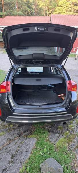 Toyota Auris Pornainen - valokuva 8