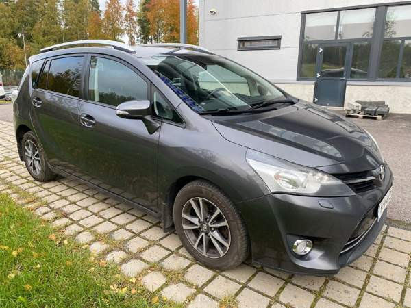Toyota Verso Helsinki - photo 3