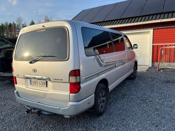 Toyota Hiace Seinäjoki - valokuva 3