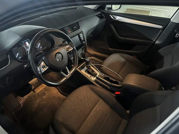 Skoda Octavia Vantaa - valokuva 8