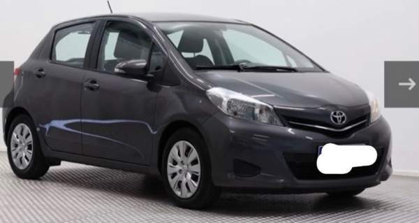 Toyota Yaris Helsinki - valokuva 1