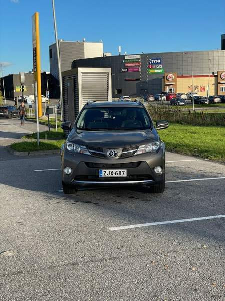 Toyota RAV4 Тампере - изображение 5