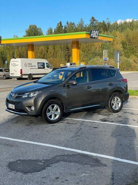 Toyota RAV4 Тампере - изображение 1