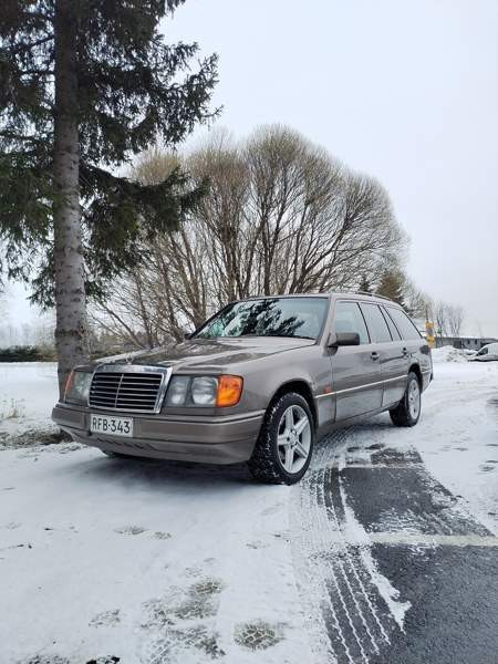 Mercedes-Benz E Oulu - valokuva 2