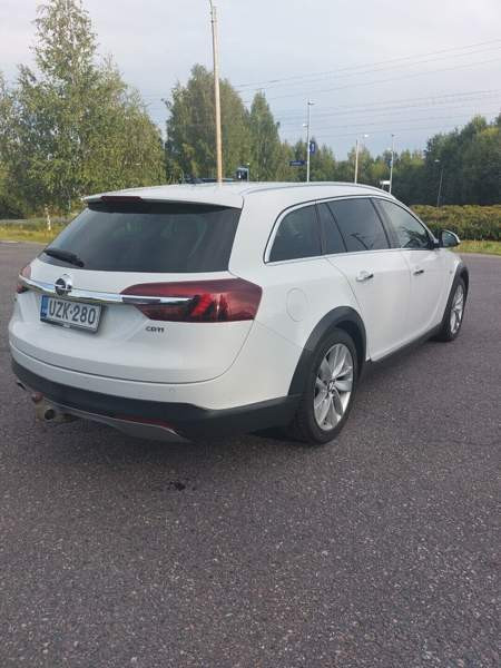 Opel Insignia Glebychevo - valokuva 4