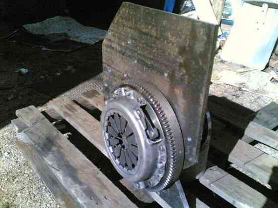 Nissan Sunny Луга