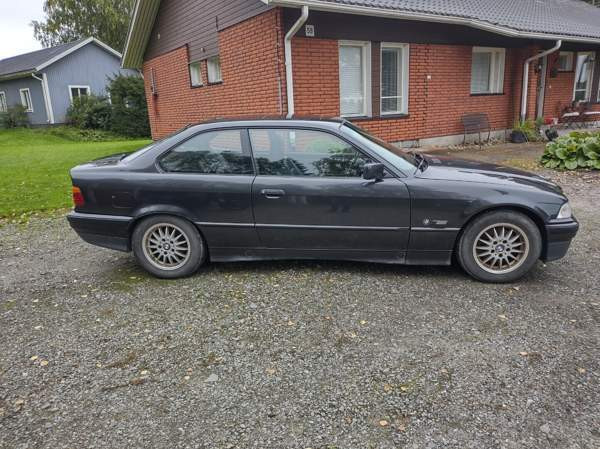 BMW 325 Kauhava - valokuva 4