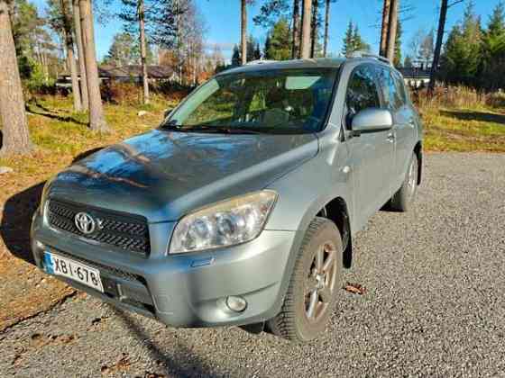 Toyota RAV4 Рованиеми