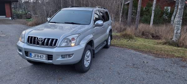 Toyota Land Cruiser Oulu - valokuva 2