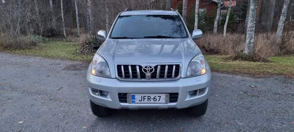 Toyota Land Cruiser Oulu - valokuva 3