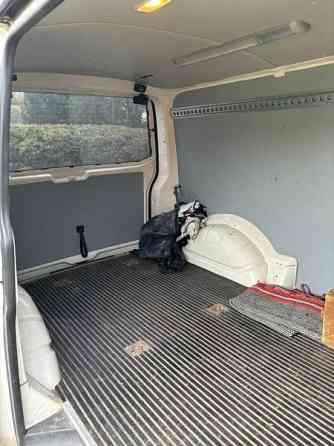 Volkswagen Transporter Pöytyä