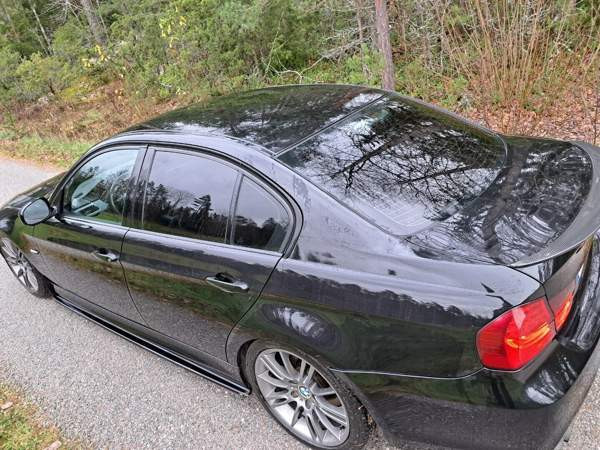 BMW 330 Turtkul - valokuva 2