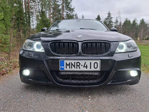 BMW 330 Turtkul - valokuva 6