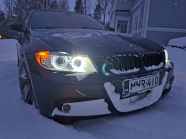 BMW 330 Turtkul - valokuva 7
