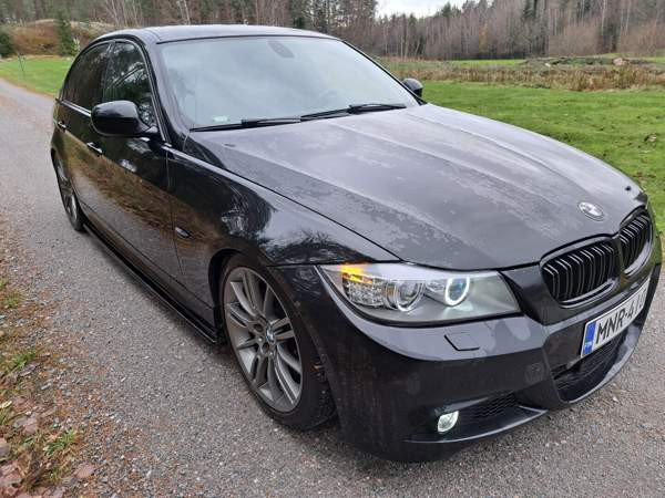 BMW 330 Turtkul - valokuva 5