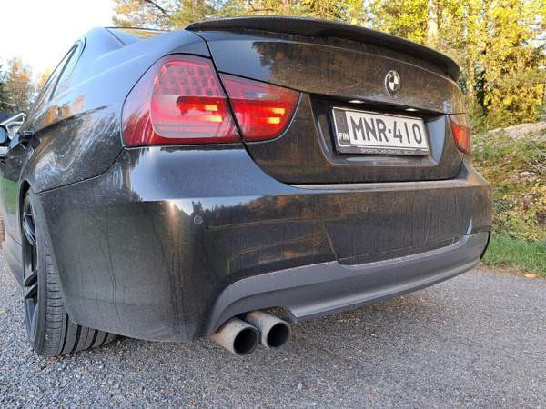 BMW 330 Turtkul - valokuva 3