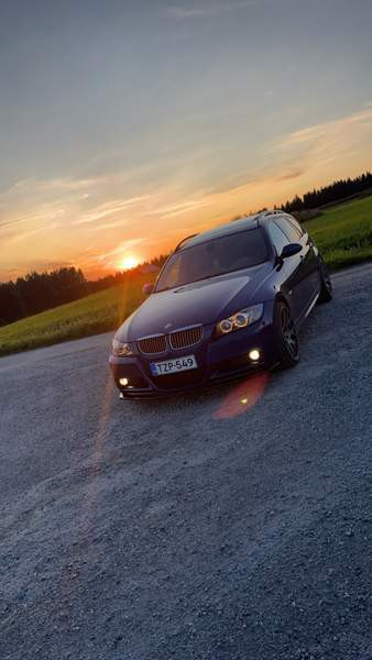 BMW 330 Hankasalmi - valokuva 1