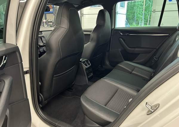 Skoda Octavia Sarov – foto 7
