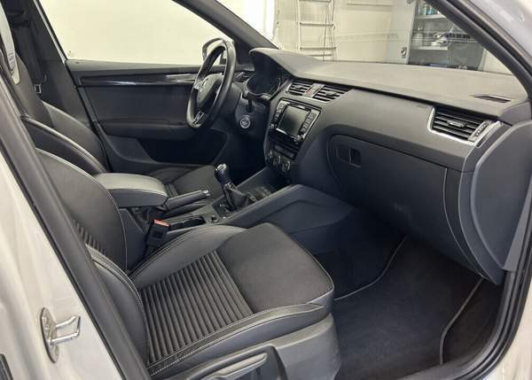 Skoda Octavia Sarov – foto 6