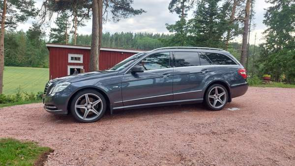 Mercedes-Benz E Лохья - изображение 2