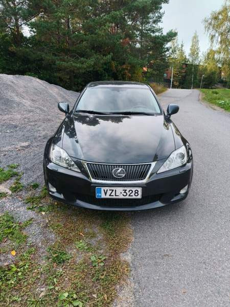 Lexus IS Vantaa - valokuva 8