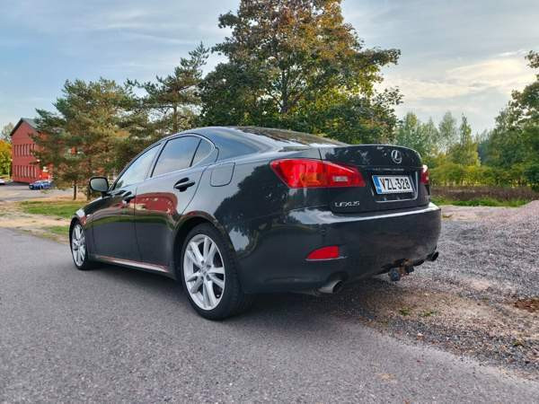 Lexus IS Vantaa - valokuva 5