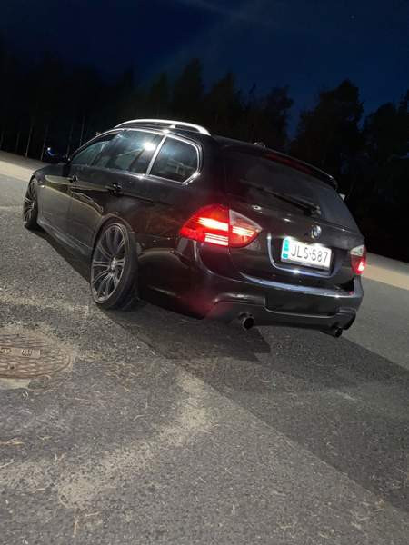 BMW 335 Parkano - valokuva 3